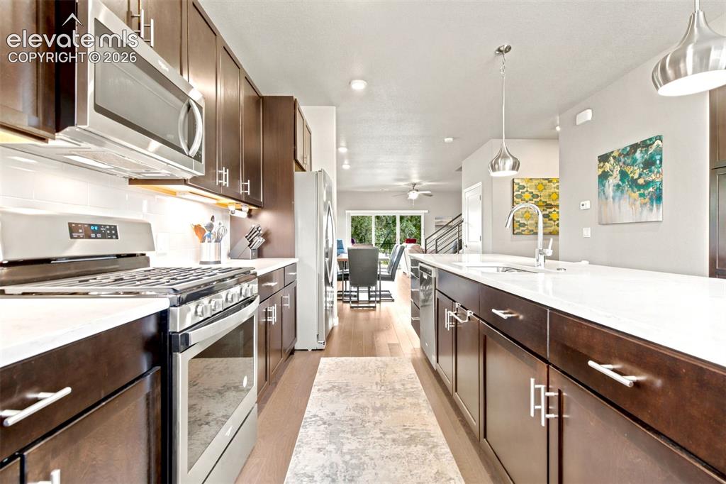 Image 10 of 48: Kitchen