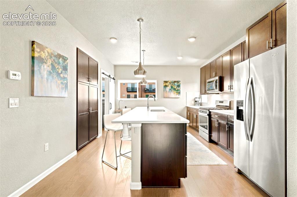 Image 14 of 48: Kitchen
