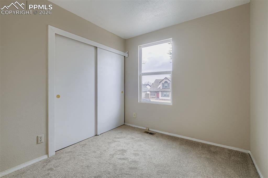 Image 17 of 22: Bedroom