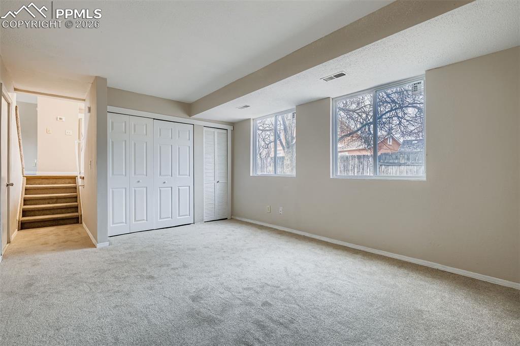 Image 19 of 22: Family Room