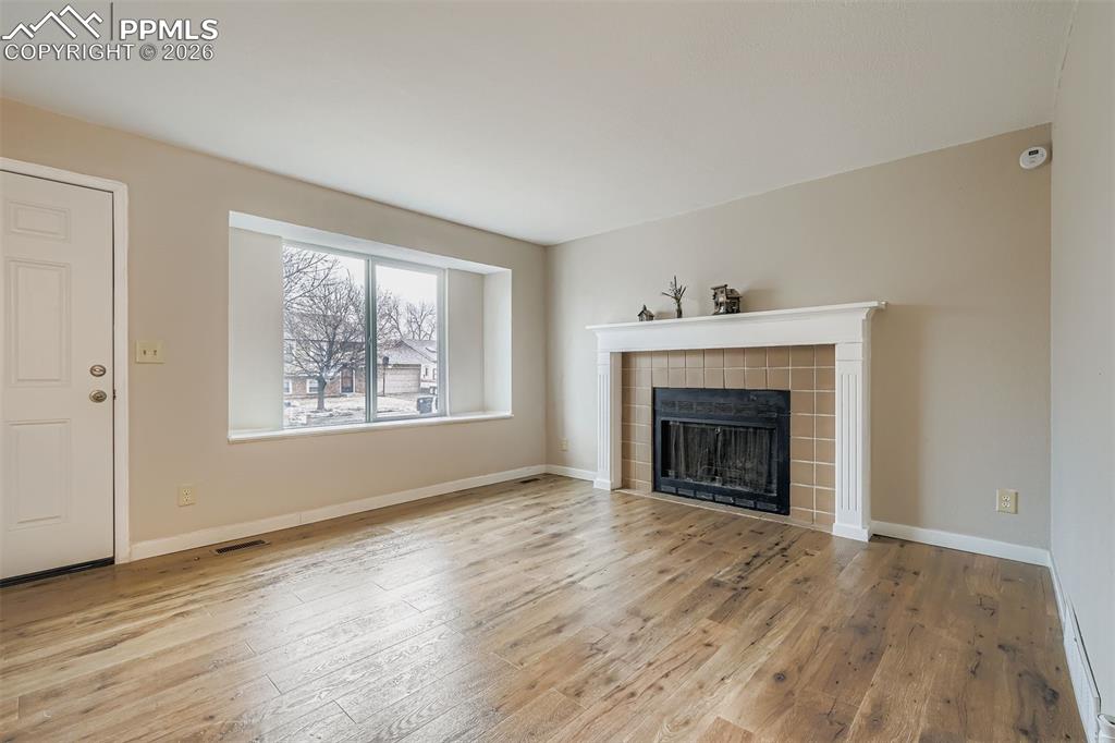 Image 3 of 22: Living Room