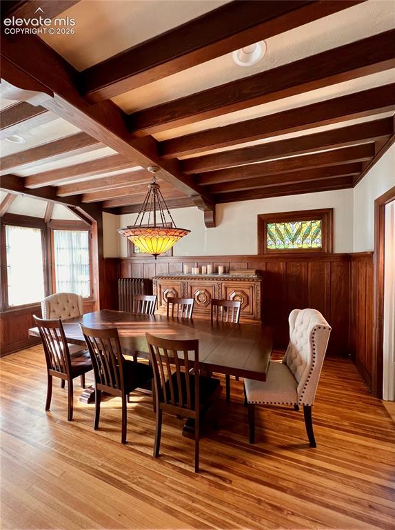 Image 6 of 25: Dining Area