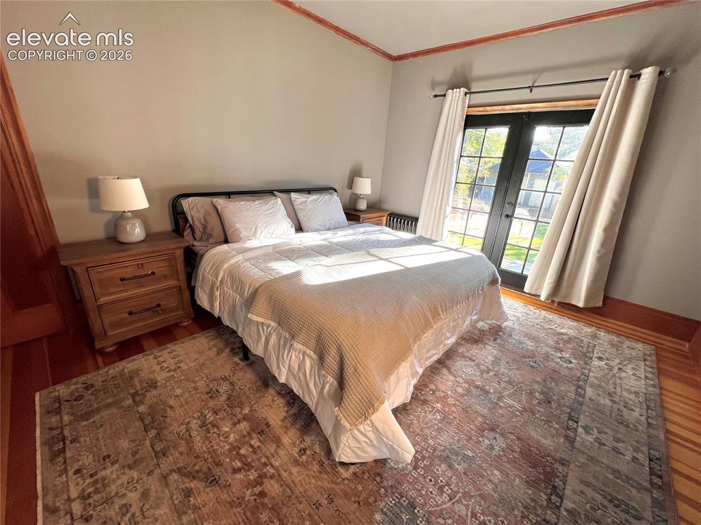 Image 9 of 25: Bedroom
