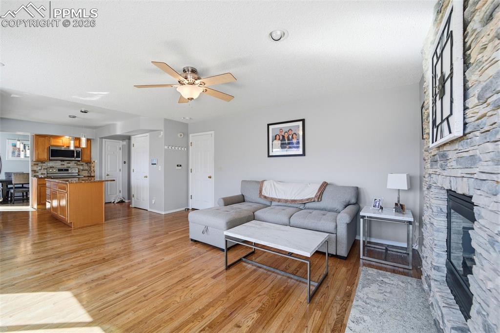 Image 16 of 47: Living Room