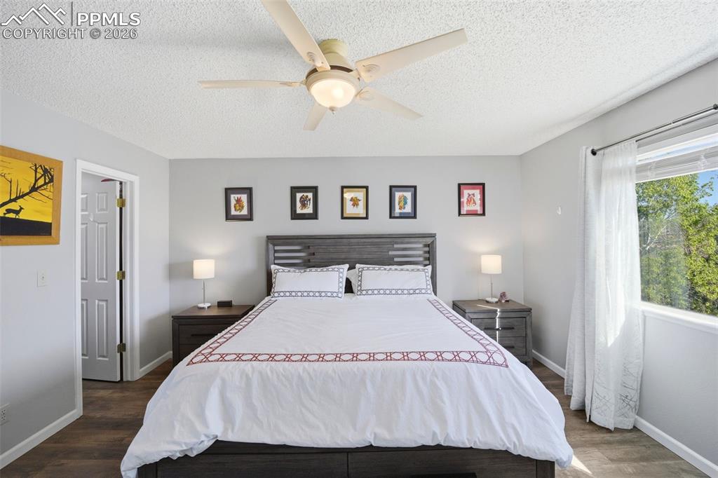 Image 20 of 47: Bedroom