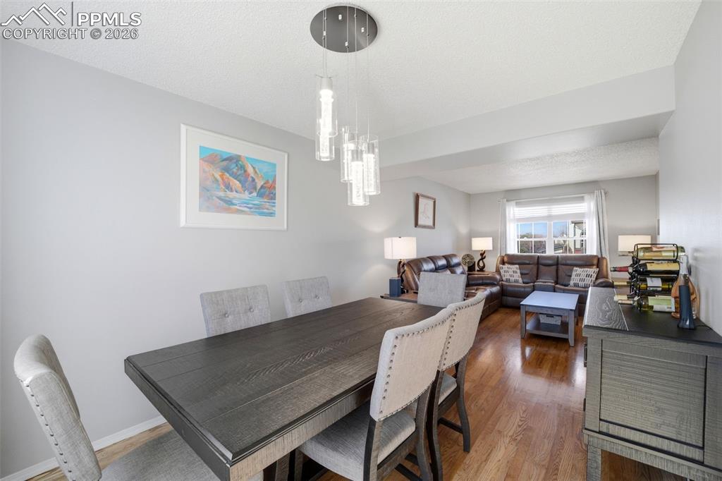 Image 5 of 47: Dining Area