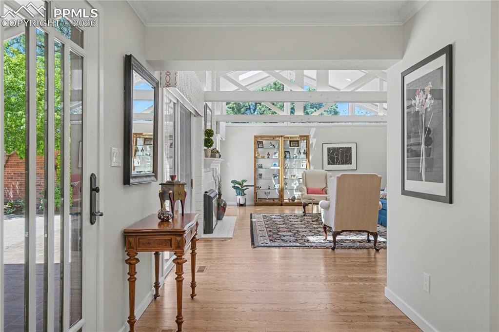 Image 9 of 30: Entrance Foyer