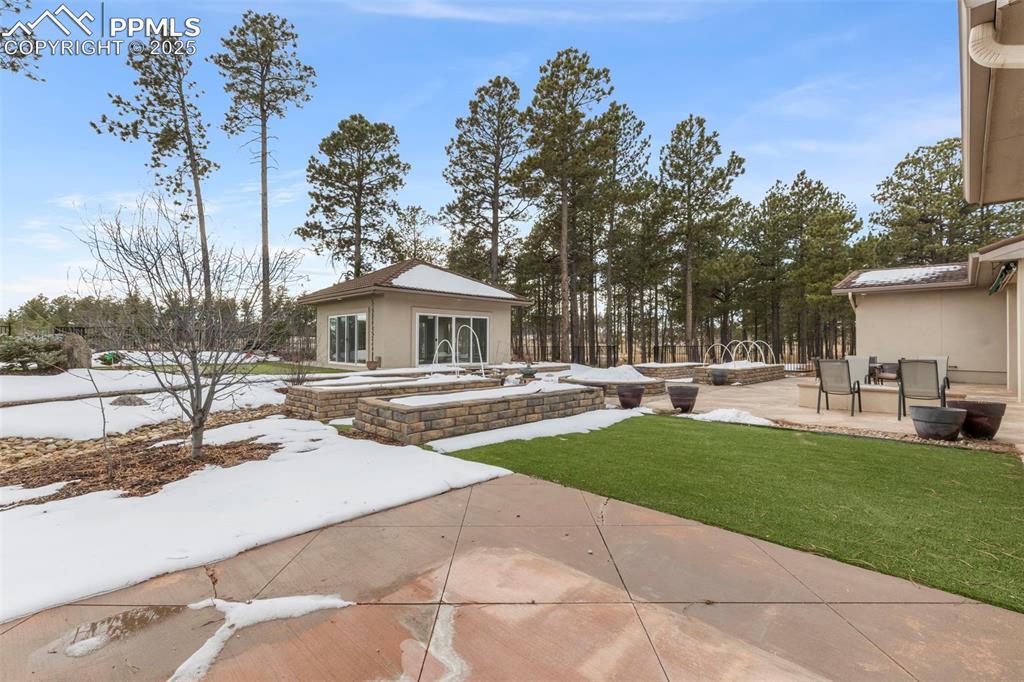 Image 43 of 50: No Description Available