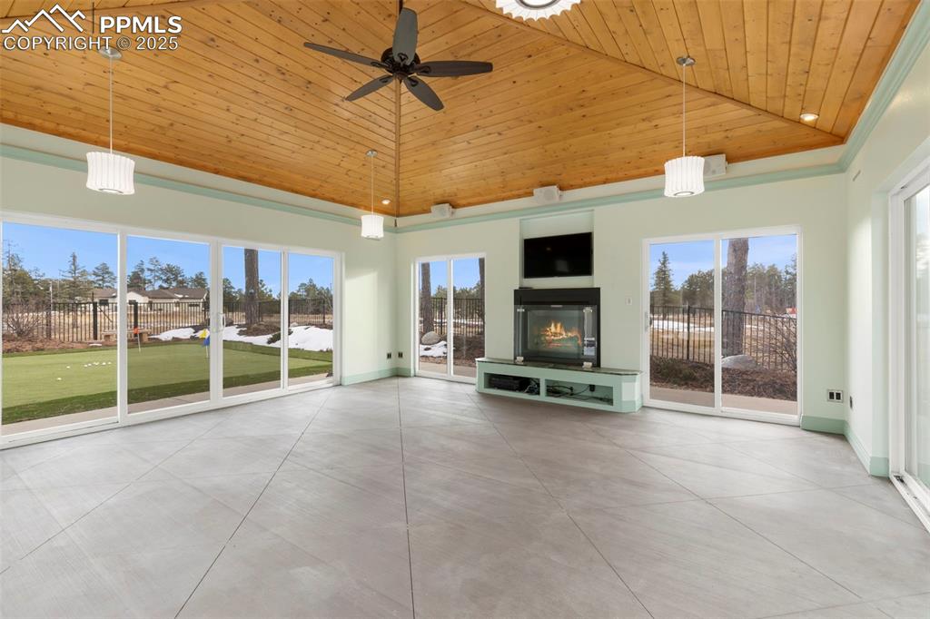 Image 45 of 50: No Description Available