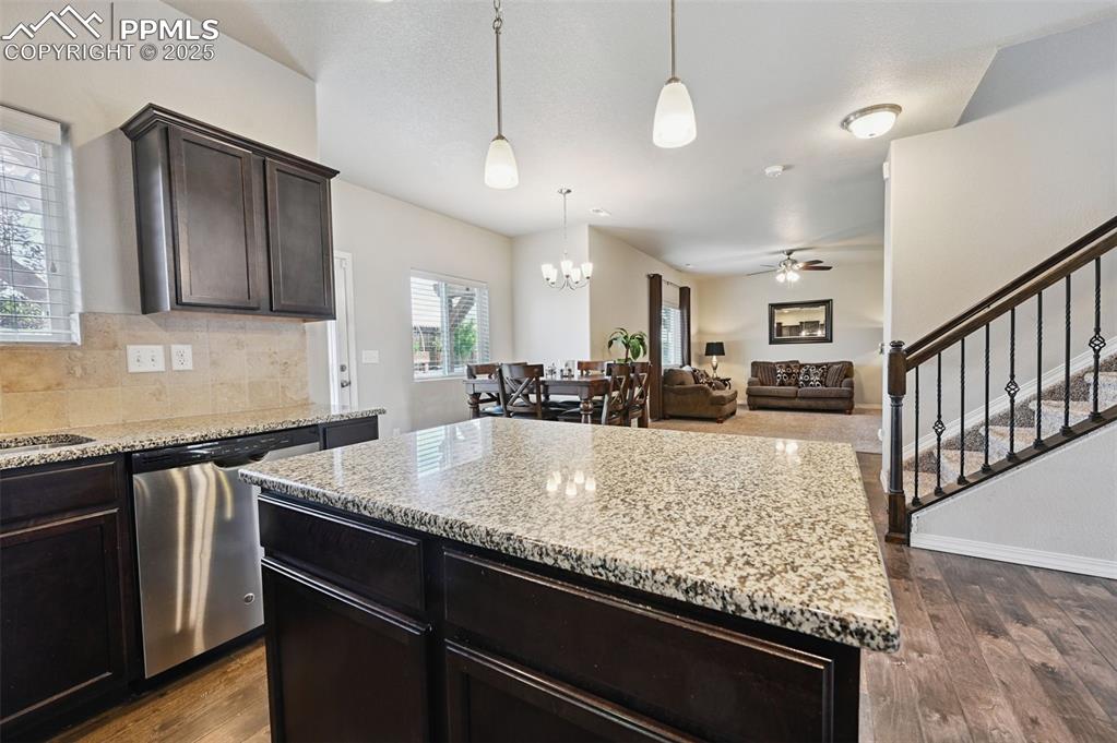 Image 10 of 43: Kitchen