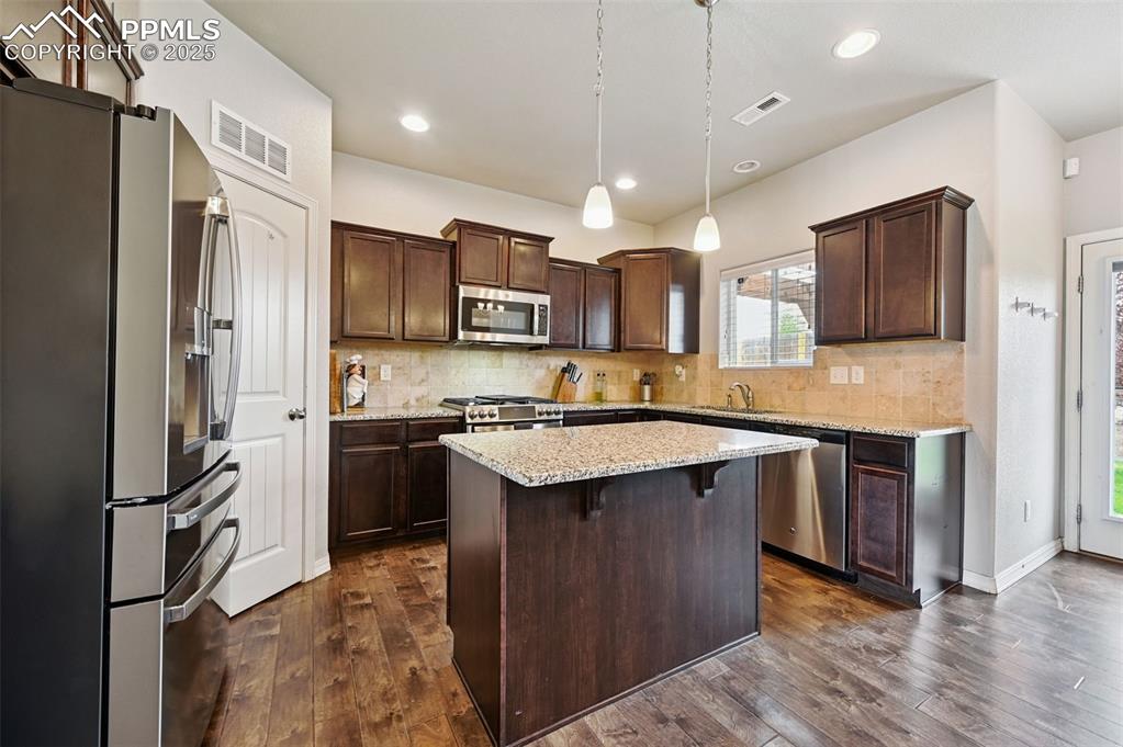 Image 11 of 43: Kitchen
