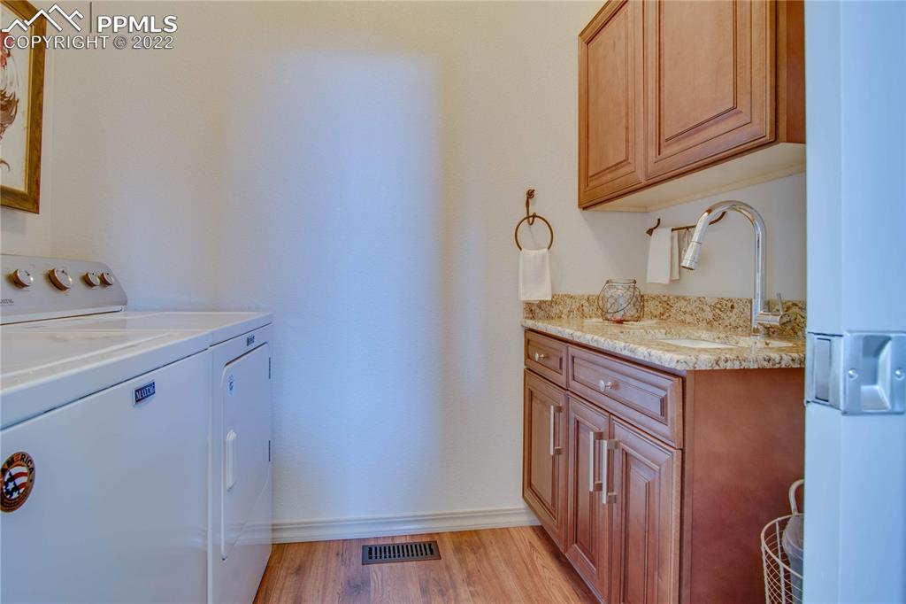 Listing 2118519, Image 16 of 39
