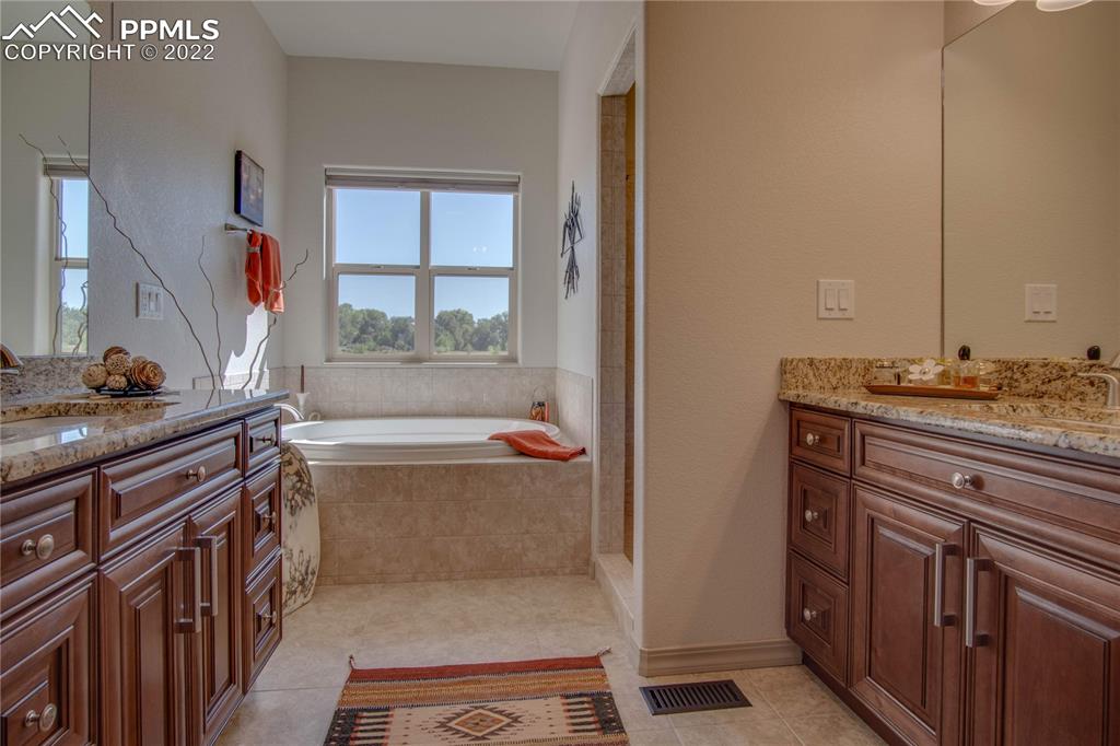 Listing 2118519, Image 21 of 39
