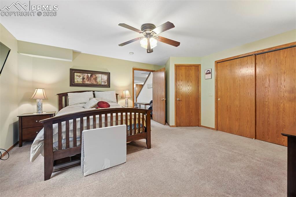 Image 32 of 43: Bedroom