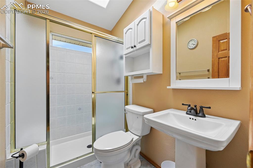 Image 9 of 43: Bathroom