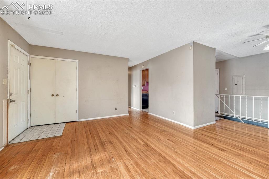 Image 3 of 34: Living Room