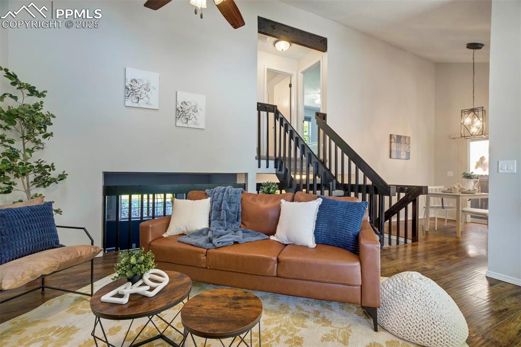 Image 6 of 36: Living Room