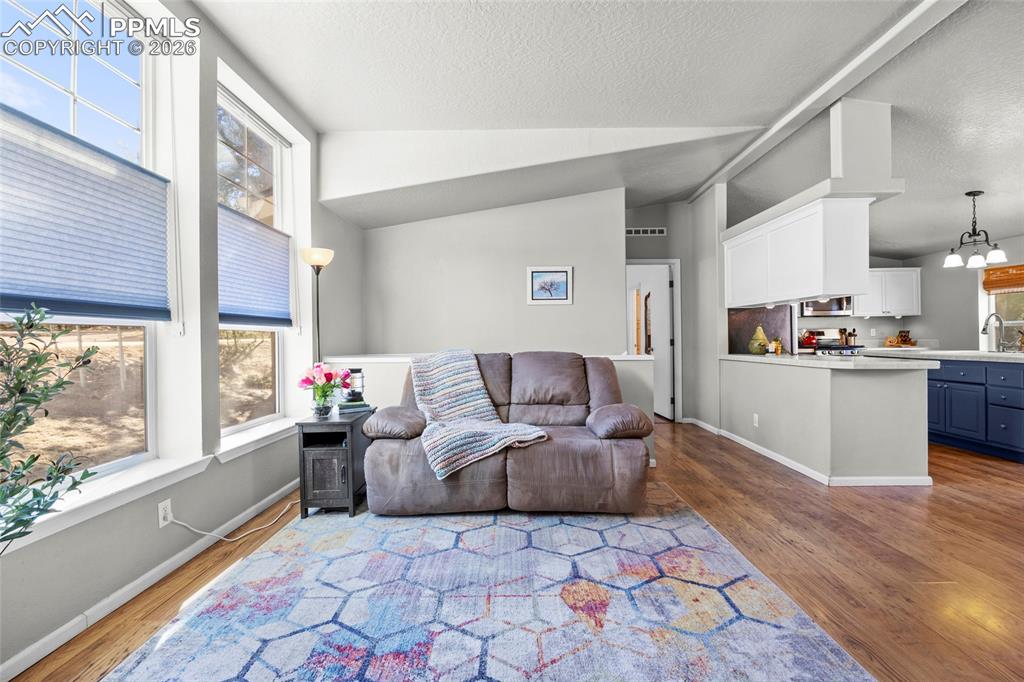 Image 10 of 50: Living Room