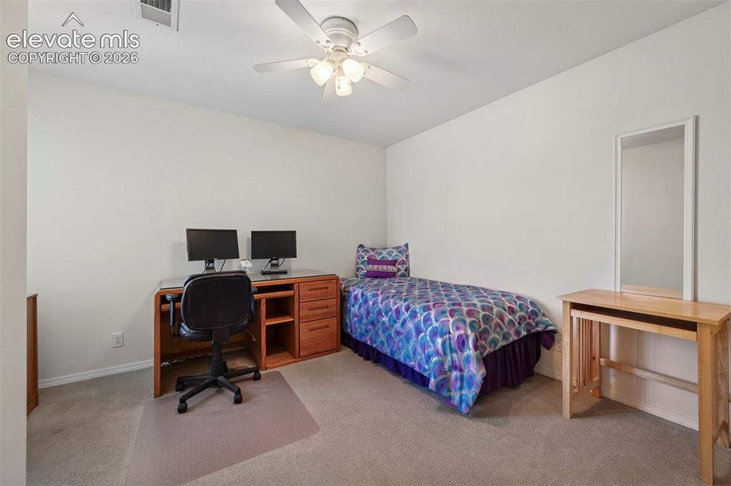 Image 19 of 48: Bedroom