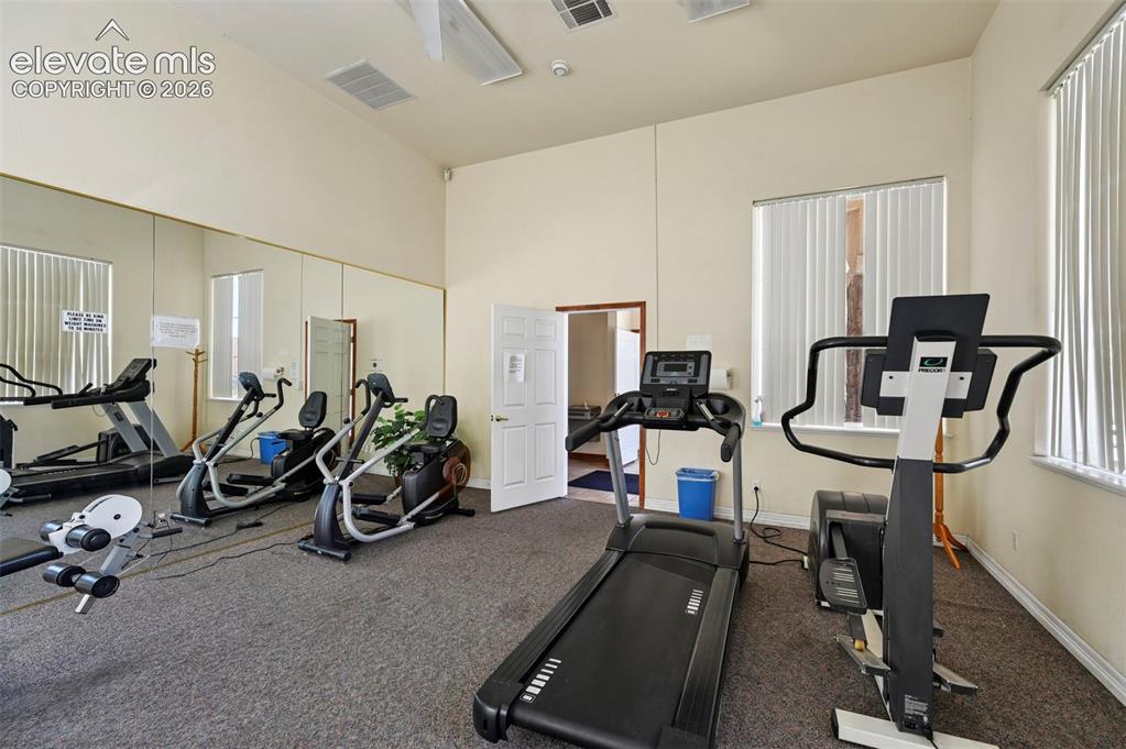 Image 34 of 48: Gym