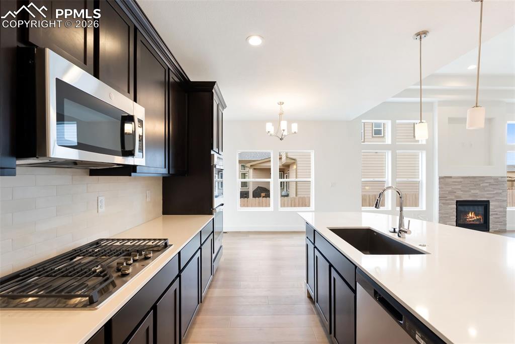 Image 11 of 46: Kitchen