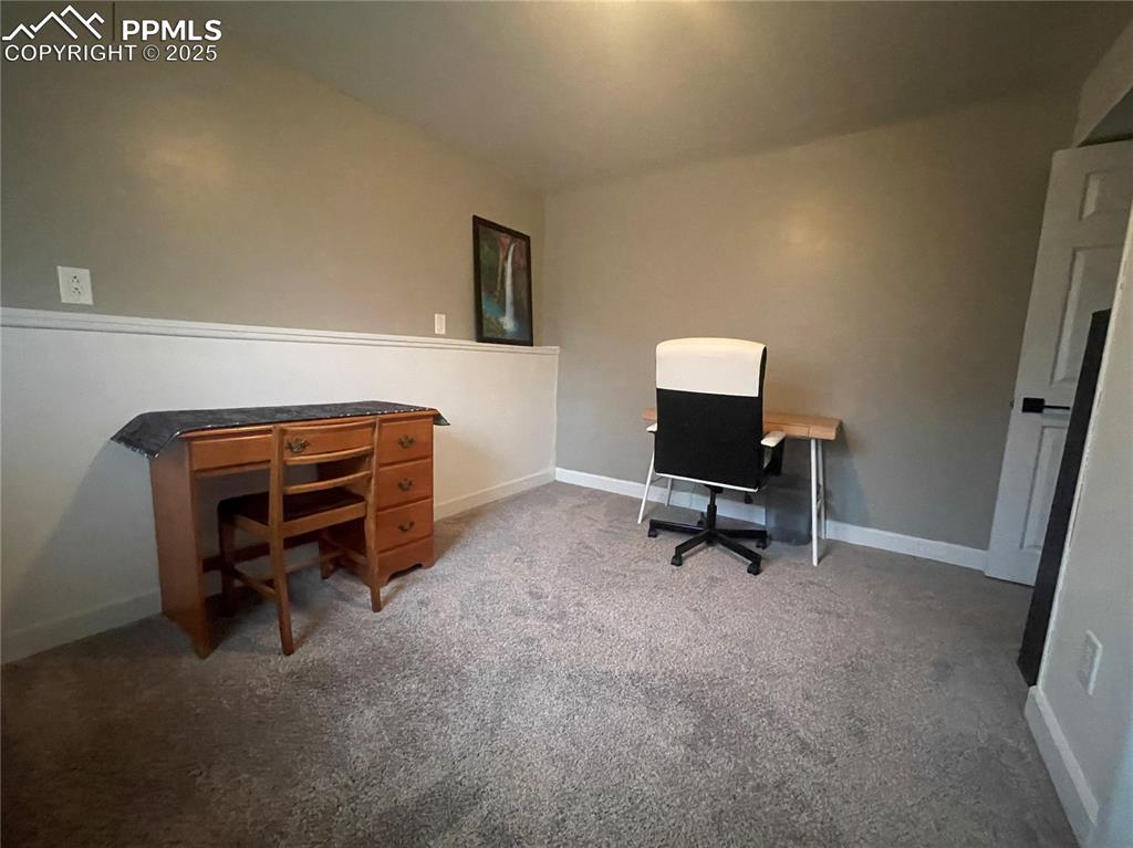 Image 24 of 38: Bedroom