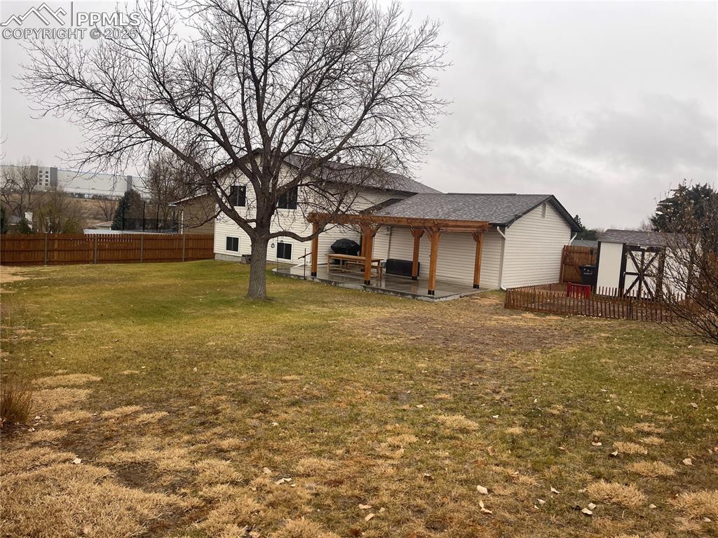 Image 37 of 38: Back of Structure