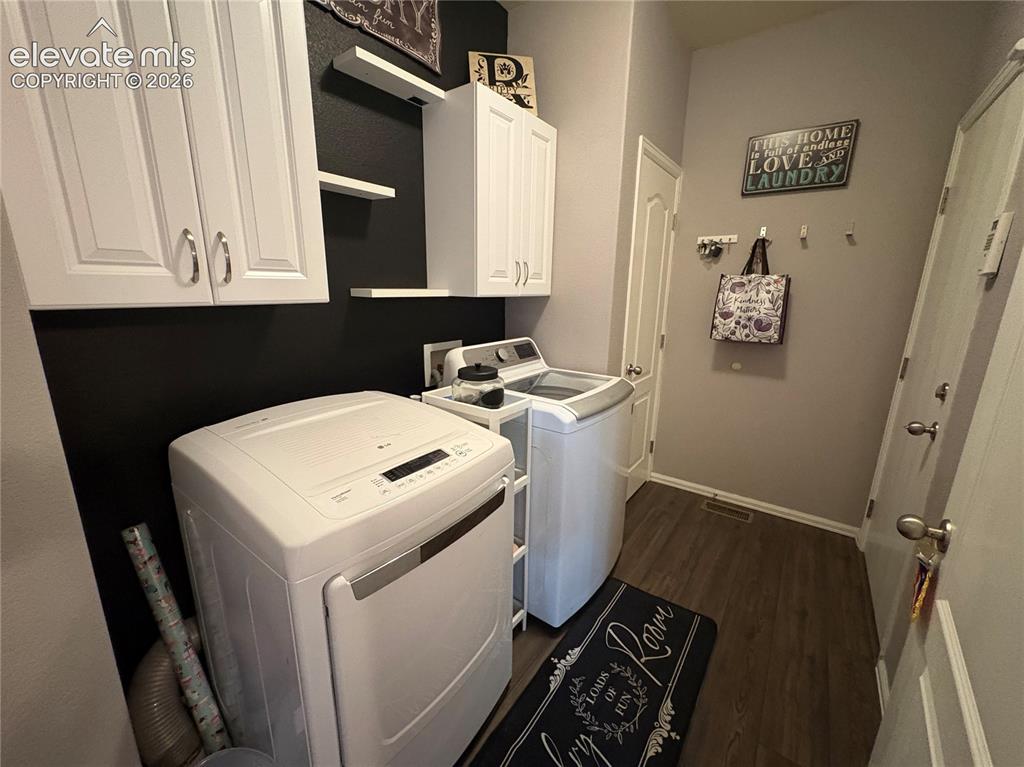 Image 8 of 23: Laundry