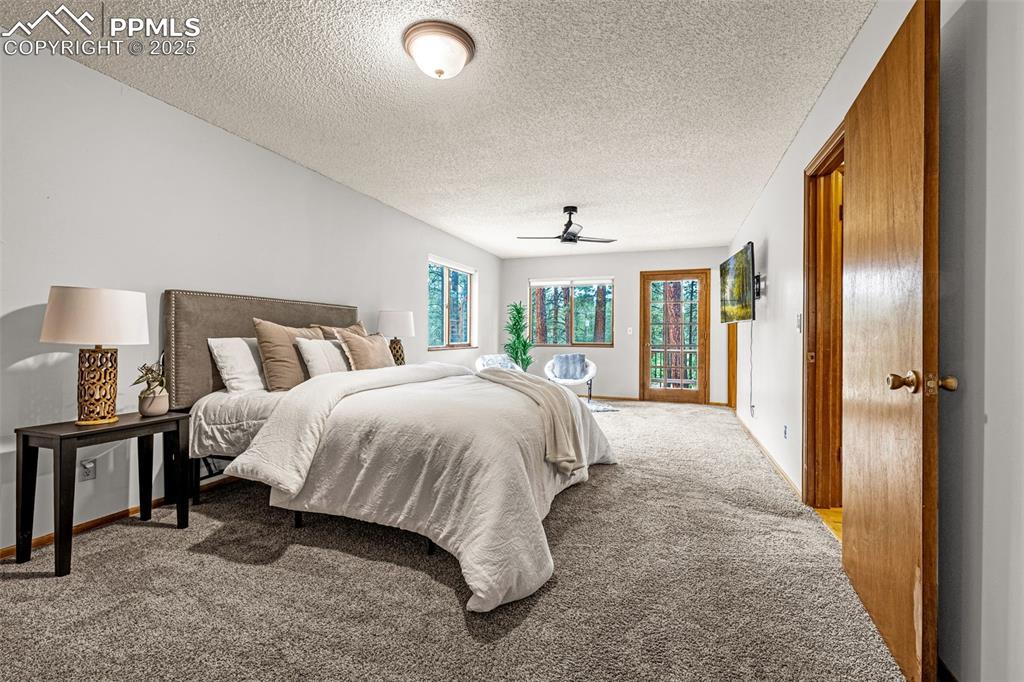 Image 14 of 31: Bedroom