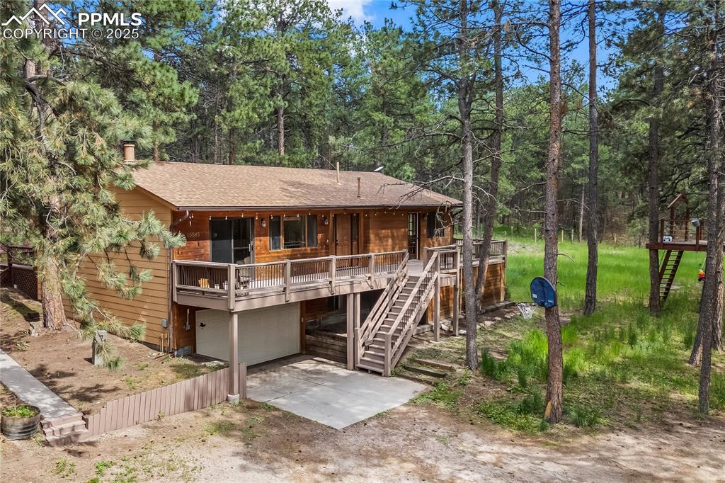 Image 2 of 31: Front of Structure