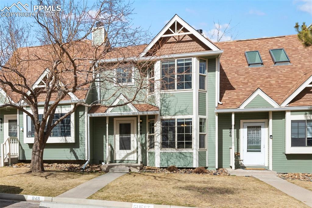 Image 1 of 31: Front of Structure