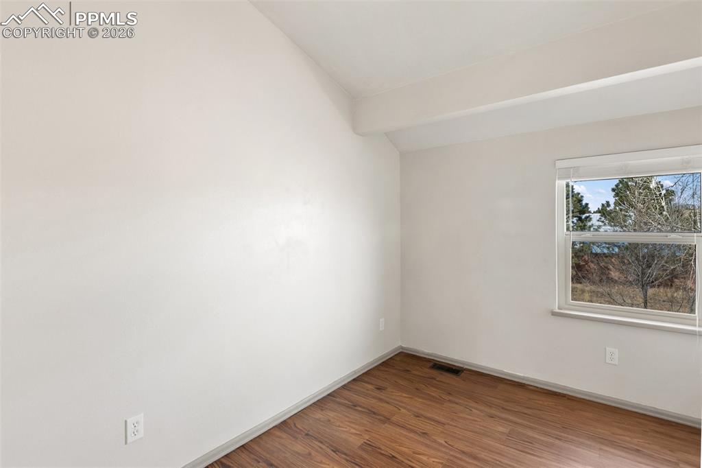 Image 17 of 31: Bedroom #2 Upper