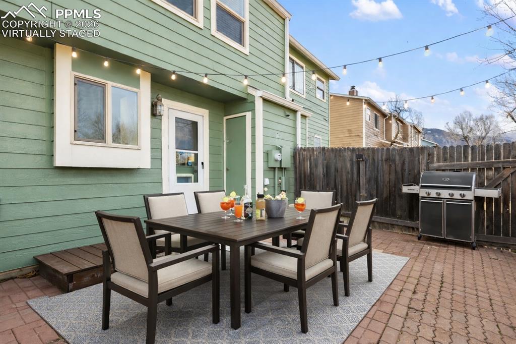 Image 7 of 31: Virtually Staged