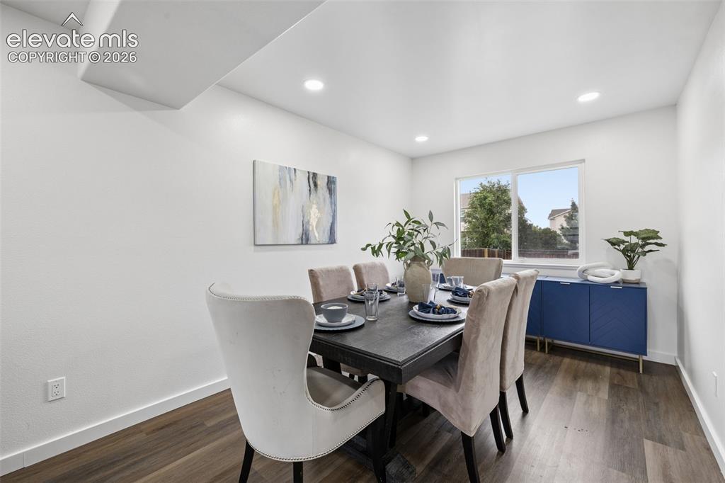 Image 9 of 38: Dining Area