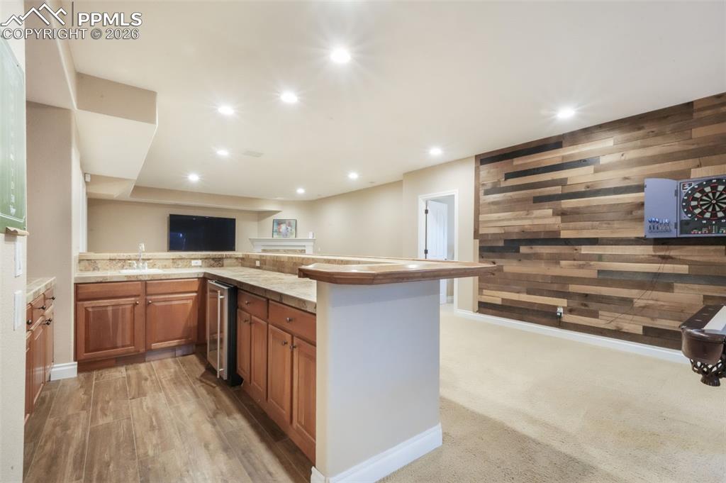 Image 41 of 50: Kitchen