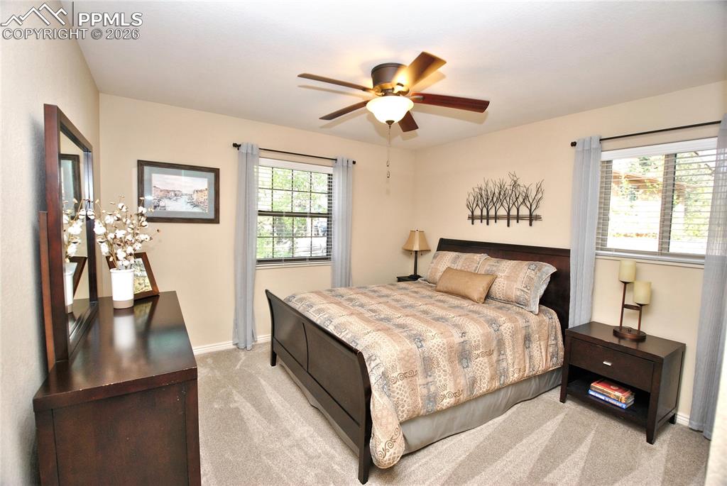 Image 25 of 46: Bedroom