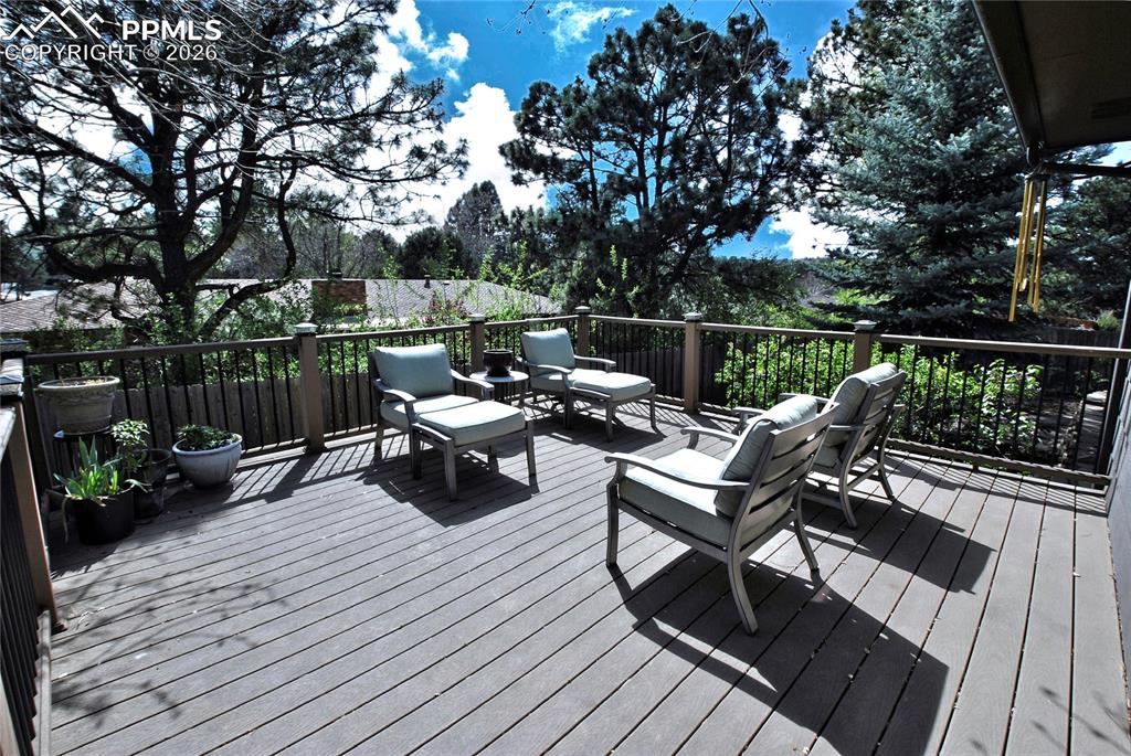 Image 35 of 46: Deck