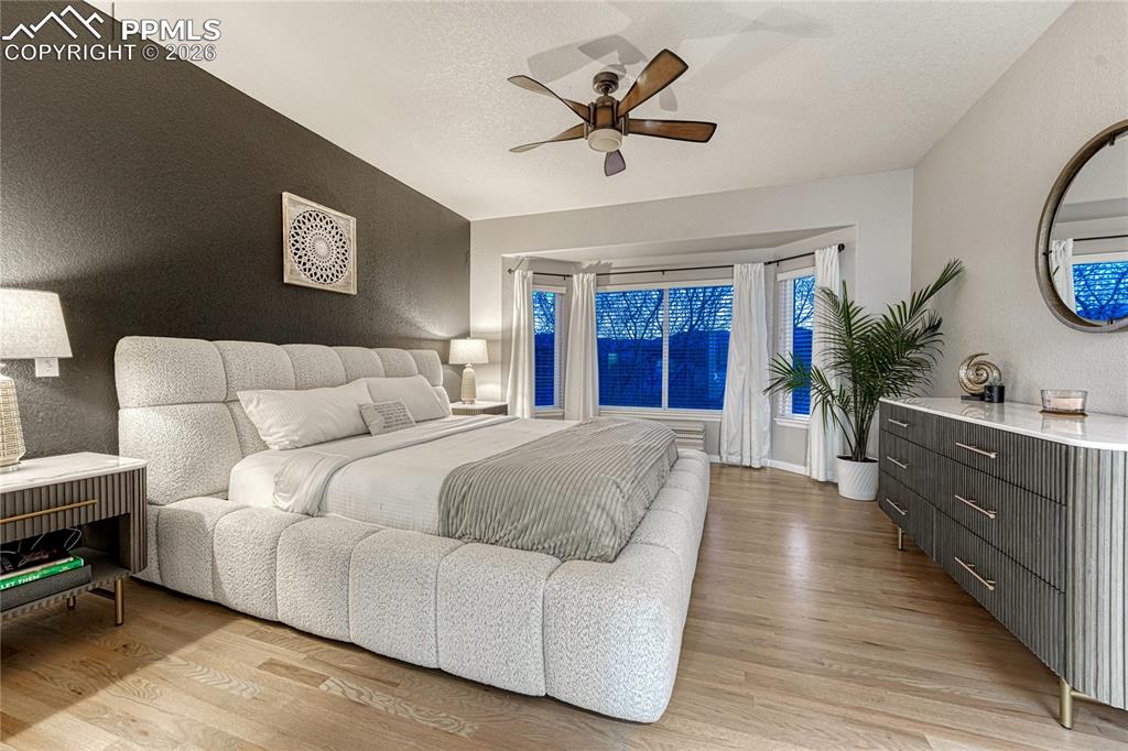 Image 11 of 47: Bedroom