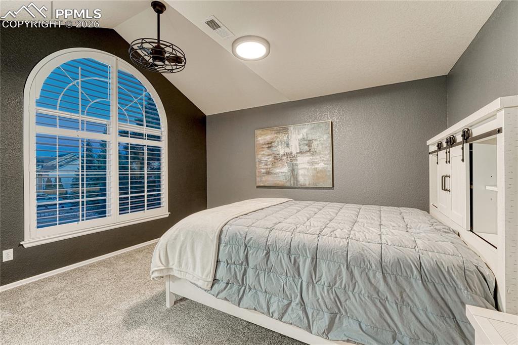 Image 21 of 47: Bedroom