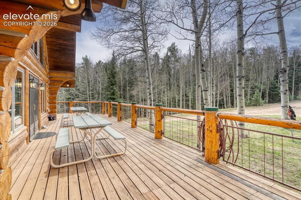 Image 42 of 45: Deck