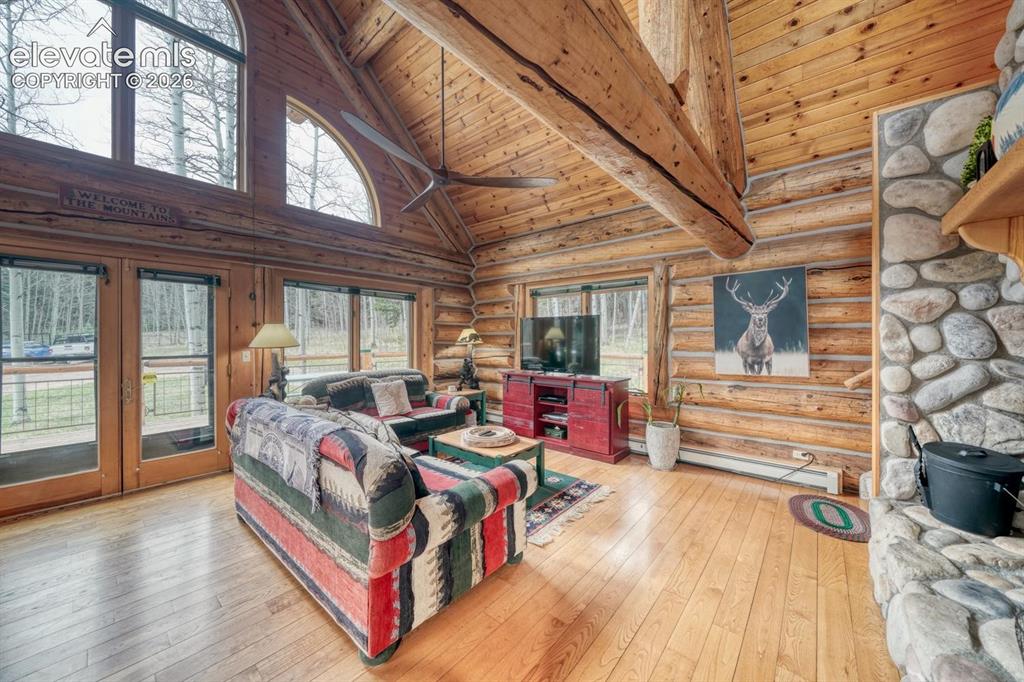 Image 9 of 45: Living Room