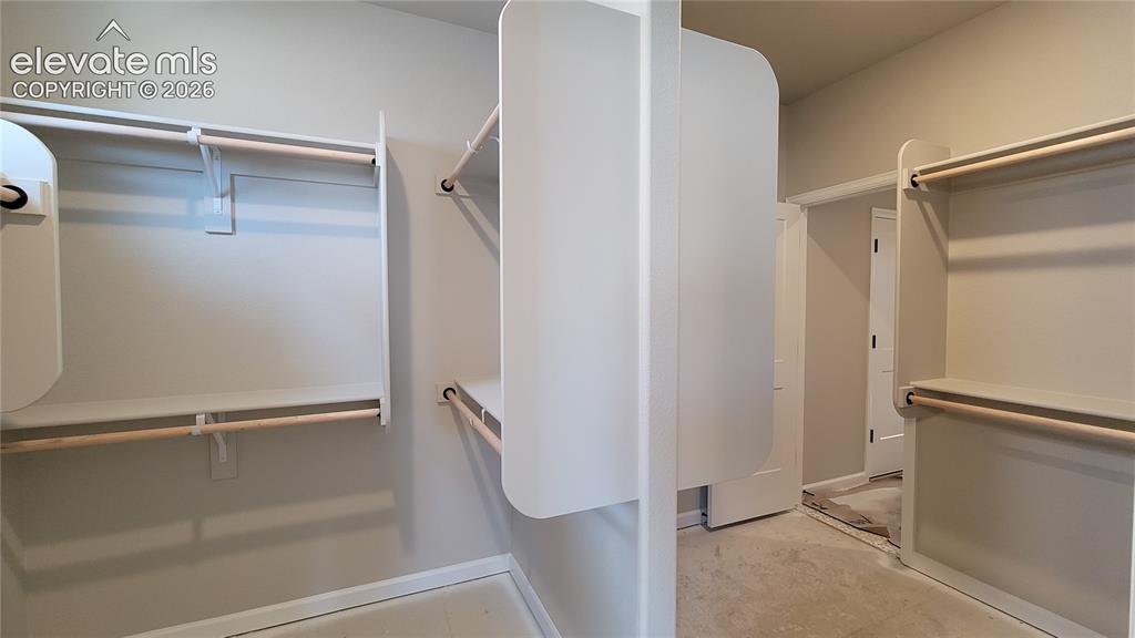 Image 17 of 34: Closet