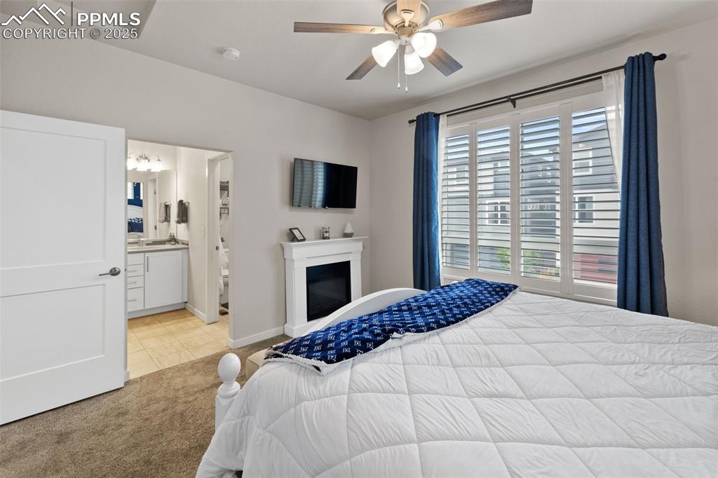 Image 19 of 40: Master Bedroom