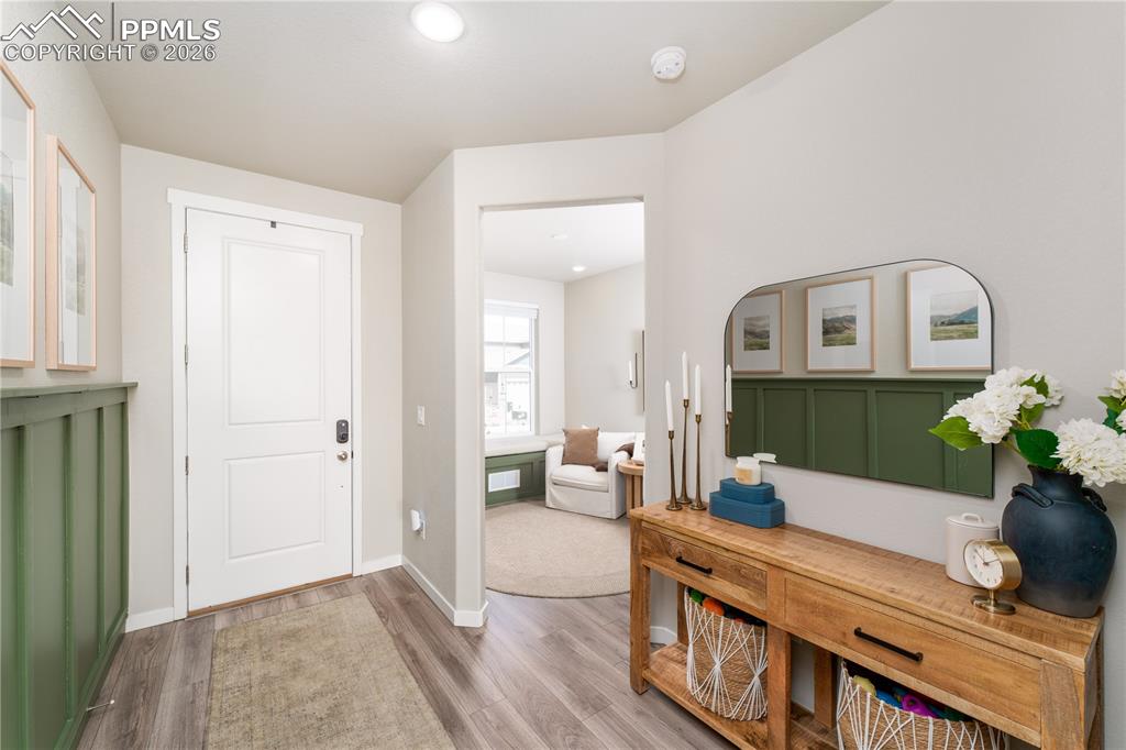 Image 3 of 38: Entry