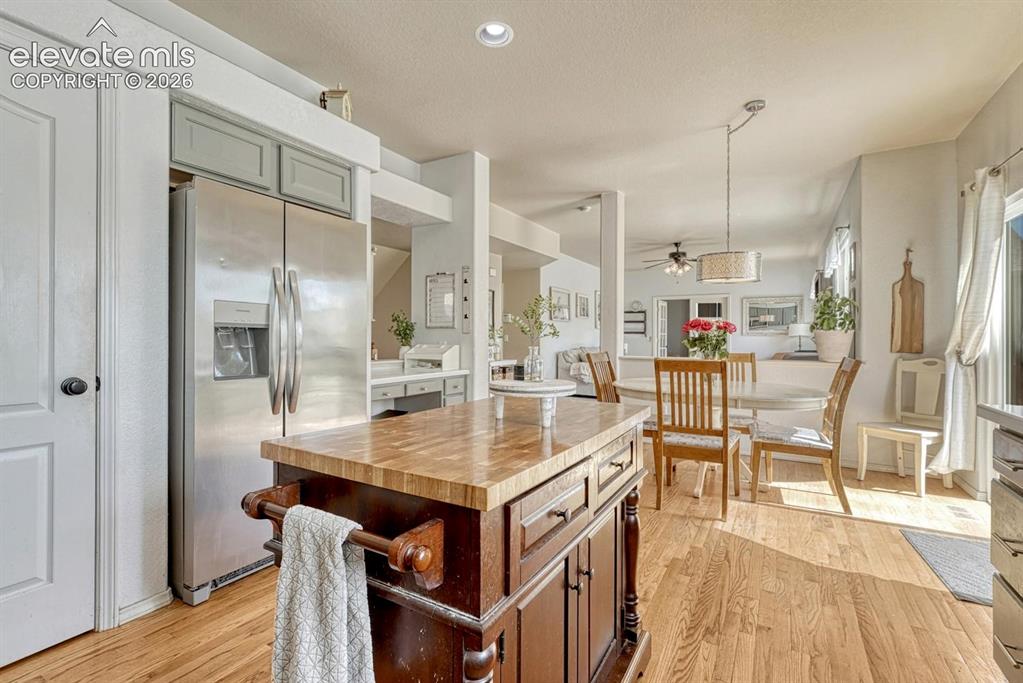 Image 10 of 48: Kitchen