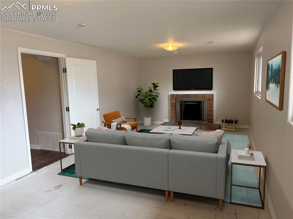 Image 13 of 24: Master Bedroom