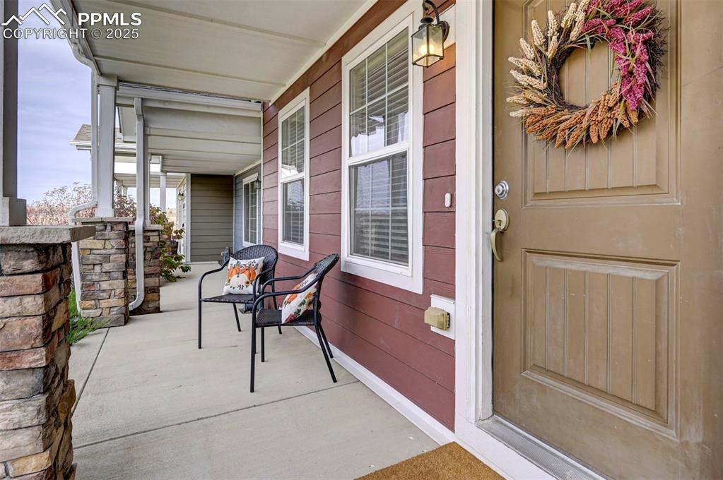 Image 30 of 46: Entry