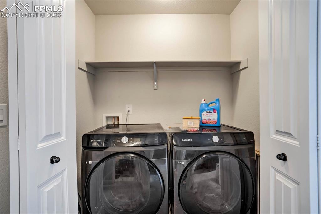 Image 29 of 46: Laundry