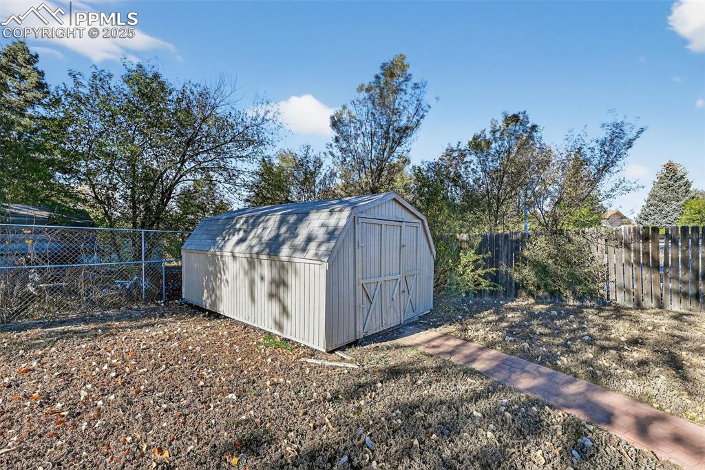 Image 41 of 46: Another storage shed. This is included in "as is" condition. 