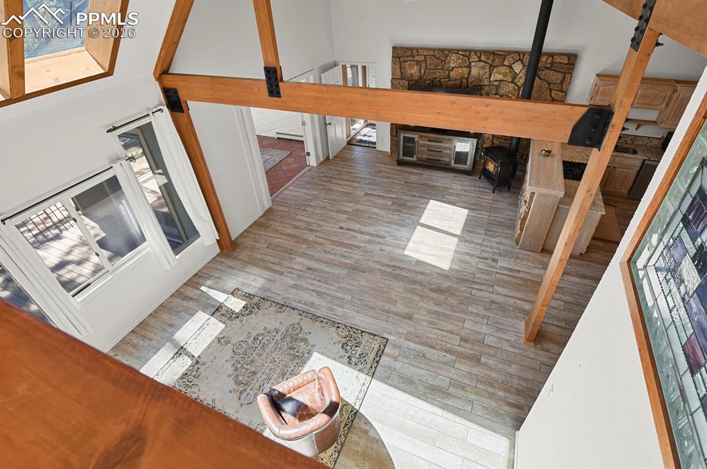 Image 20 of 48: Living Room